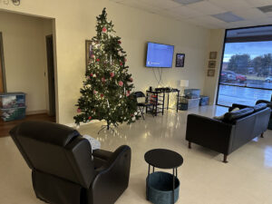 TV sitting area at Waynesboro Star Center